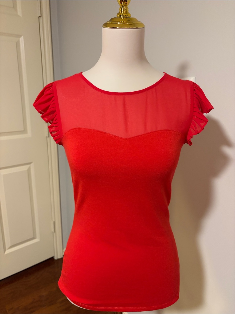 Express Women’s Short Sleeve Blouse with Ruffle Detail on Sleeves Red Size Small